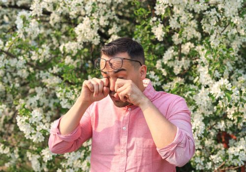 See Clearly Through Allergy Season: Tips for Eye Health